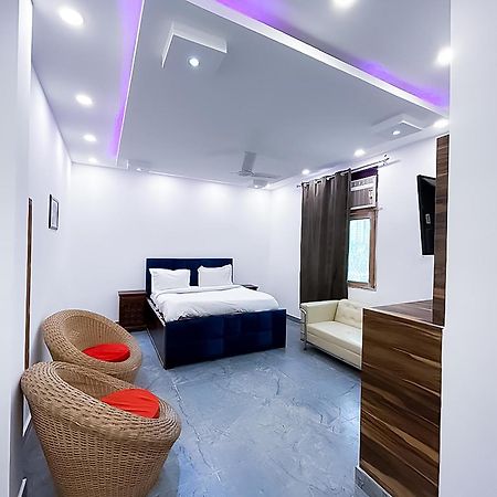 Hotel Js Garden - Near Jaypee Hospital Noida Exteriör bild